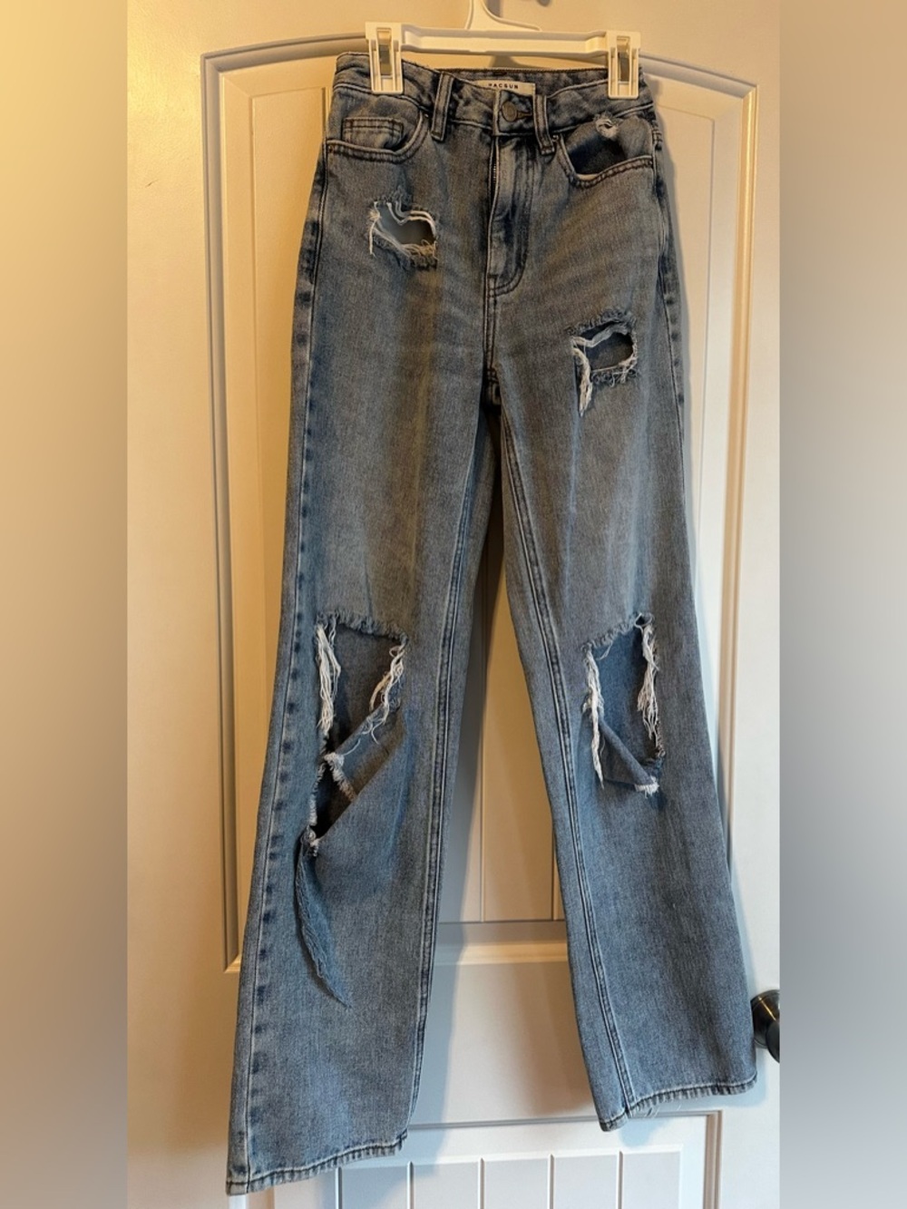 PacSun Women’s Distressed Straight Leg Denim Jeans | Size: 00 (22” Waist)